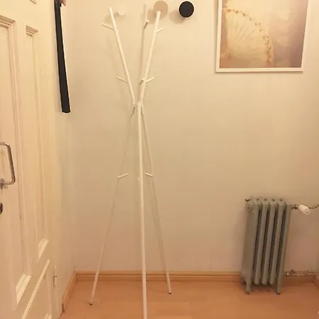 Cozy And Peaceful/уютный уголок Hotel *